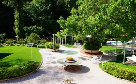 Guesia Village Hotel e Spa