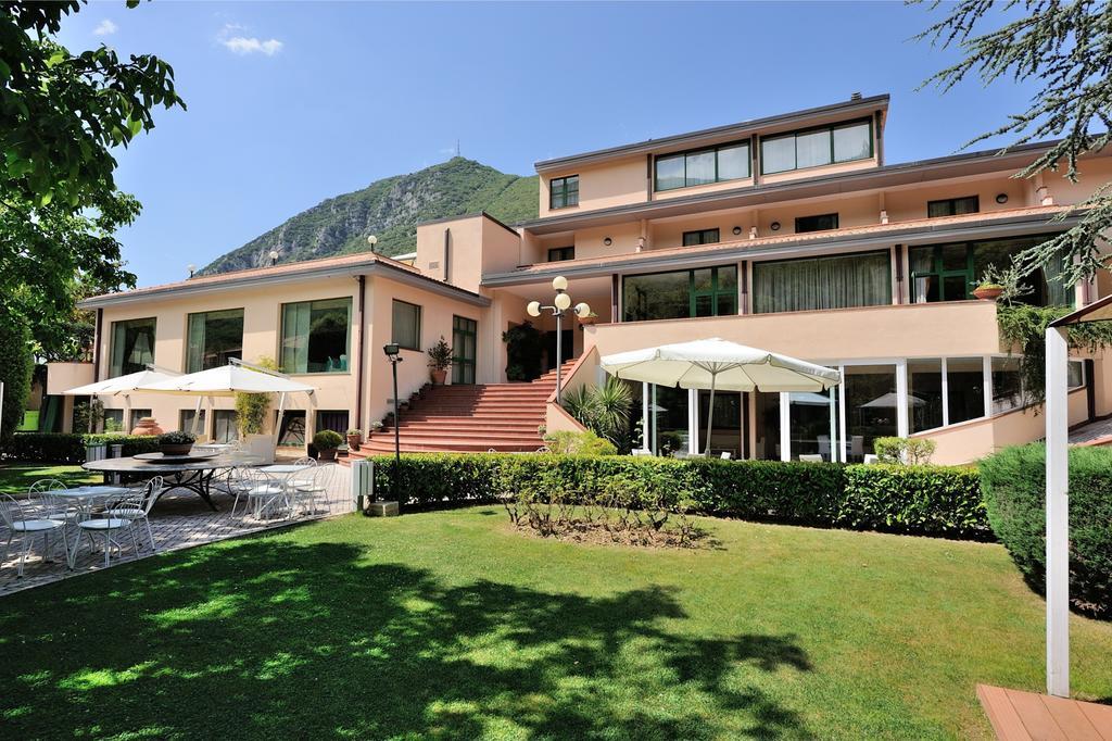 Guesia Village Hotel e Spa Foligno Esterno foto