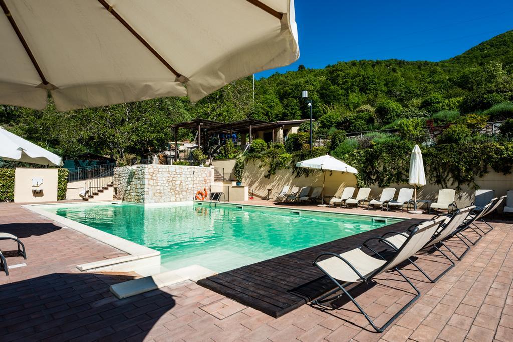 Guesia Village Hotel e Spa Foligno Esterno foto