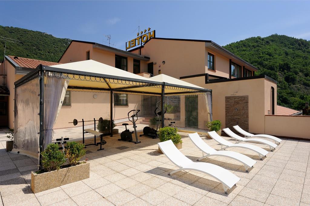 Guesia Village Hotel e Spa Foligno Esterno foto