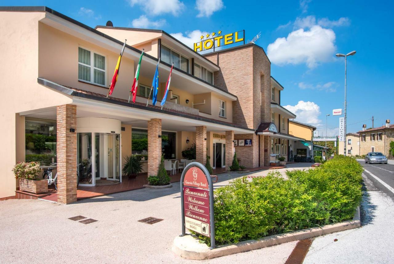 Guesia Village Hotel e Spa Foligno Esterno foto