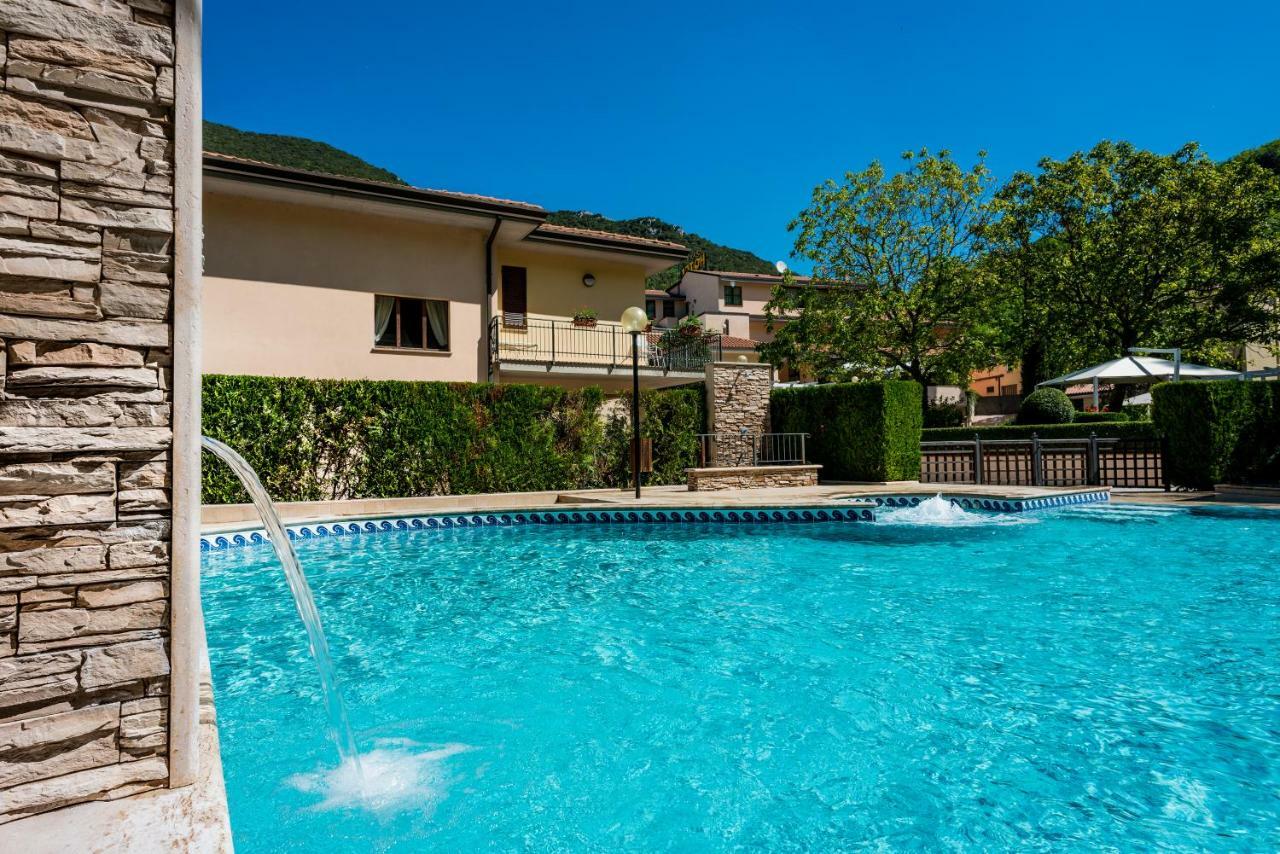 Guesia Village Hotel e Spa Foligno Esterno foto
